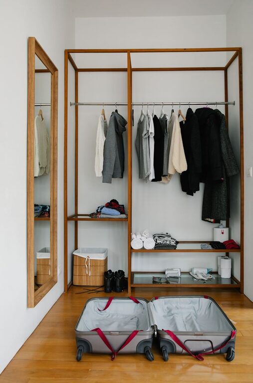 Smart Tips for Efficient Seasonal Clothes Storage